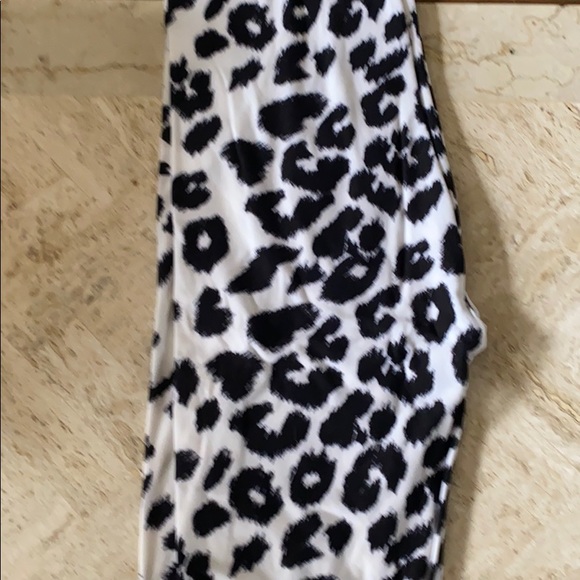 Cheetah pattern leggings - Picture 1 of 1